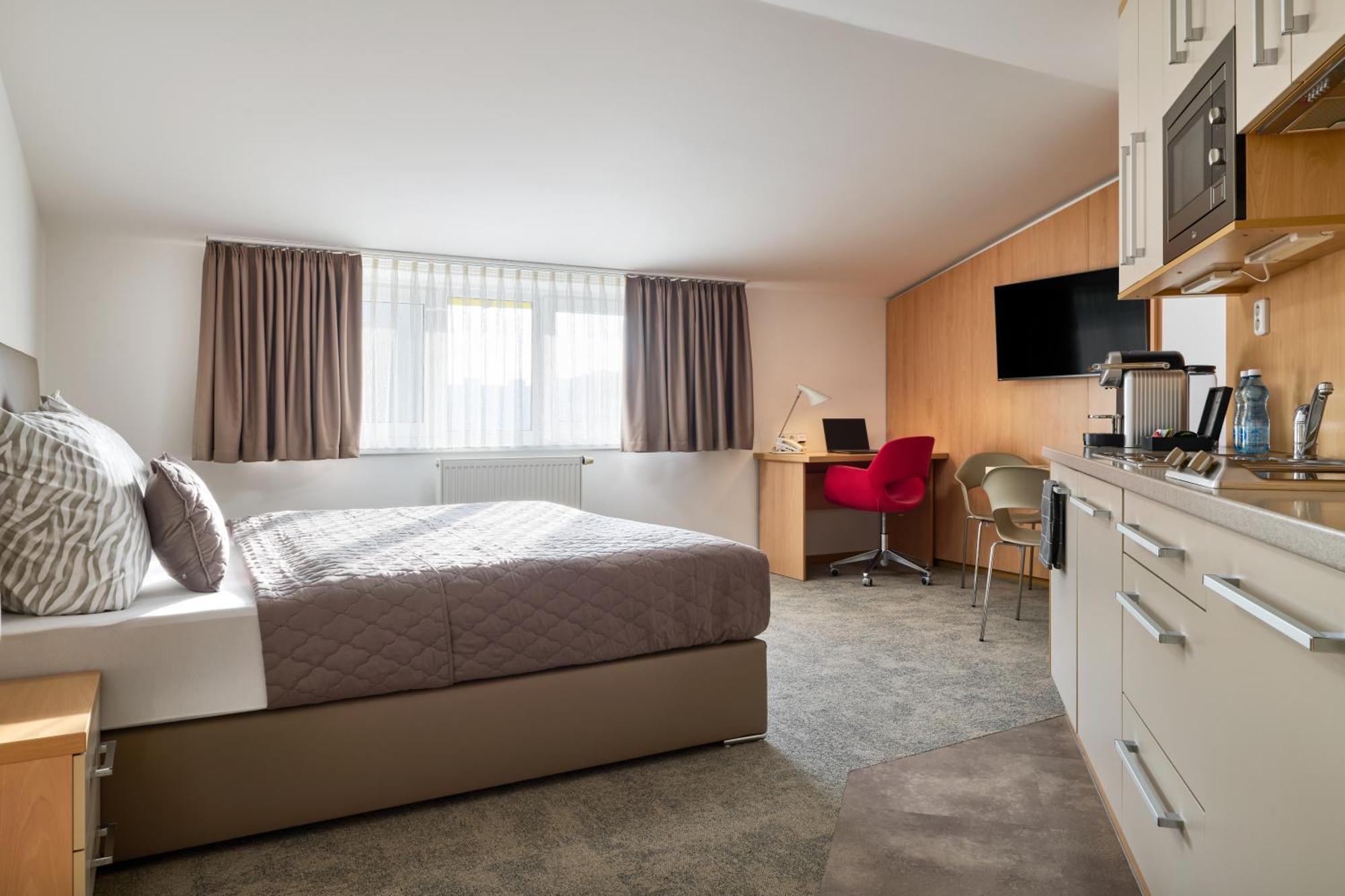 Hotel Osvit Mladá Boleslav エクステリア 写真